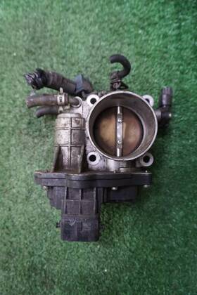 16400pgka01 Acura 20054 Mdx 3.5l Throttle Body Oem