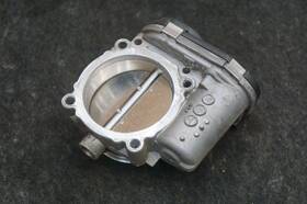 A1771410500 Aston 4.0l Engine Throttle Body Valve Oem Martin Dbx 707 2023