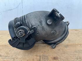 1702122 Bmw 95-01 E38 740i 740il Secondary Throttle Housing Tube Oem
