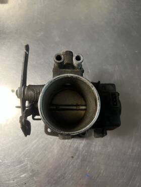 337-58146 Bmw Throttle Body Fits 82-87 528e 564090