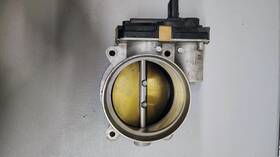 337.gm1u21 Chevrolet Camaro 2021 Throttle Body 2351