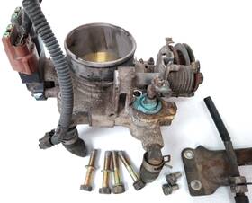 Rtq6013 Chevrolet Nissan 2001 Frontier Throttle Body 3.3l M/t 3.3 F15