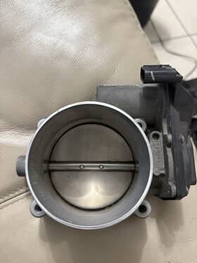 Br3e9f991ae Ford 000444234 Mustang Throttle Body 5.0l Oem 2011-2014