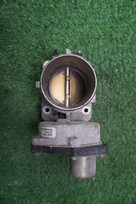 3l5ead Ford 2005 Explorer 4.0l Throttle Body Oem