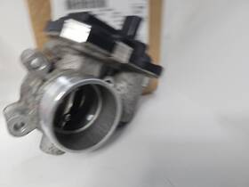 12675730 General Motors Gray Heavy Duty Fuel Injection Throttle Body Assembly Used