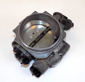 99146 General Motors Throttle Body With Sensors Oem 2000 Escalade 96-99 Yukon Tahoe Silverado