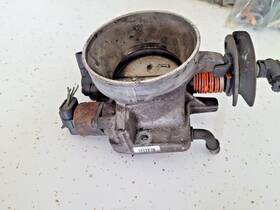 74579 Gm V-8 Throttle Body - Used/core