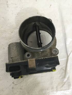 Rma72-11 Gmc 2014 Sierra 2500 6.6l Fuel Injection Throttle Body Oem