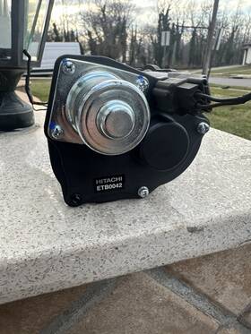 Hitachi 43rjgx25 Throttle Body For Lincoln Town Car 2005 2006 2007 2008 2009 2010 2011