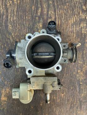 16400-p2p-a51 Honda 96-00 Civic Ex Automatic D16y8 Throttle Body With All Sensors Oem