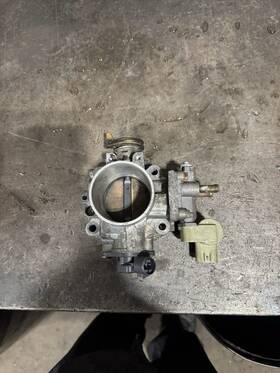 Honda 17107r40a01 1996 -2000 Civic Throttle Body Automatic Transmission Oem