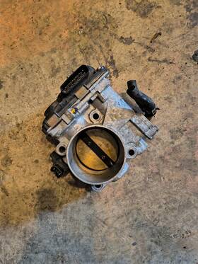 Gma1a-j10000174185 Honda Gma3a-gma1a F2 - 2003 Accord Throttle Body 3.0l V6 Auto Trans