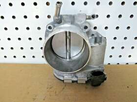 5xyztdlb6eg197504 Hyundai 2014 Santa Fe 2.4l Throttle Body Oem