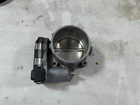 94860511502 Jaguar 03-06 Porsche Cayenne S 4.5l 955 Engine Motor Throttle Body Control Valve Oem