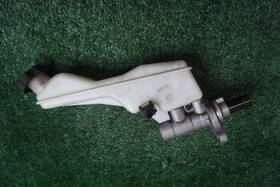 58510a9300 Kia 2015 2016 2017 Sedona 3.3l Mcy Brake Master Cylinder Oem