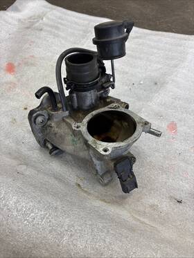 Land Rover 4h339k426ba 2006-2009 Range Sport 4.2l Supercharger Throttle Body Inlet Assembly Oem