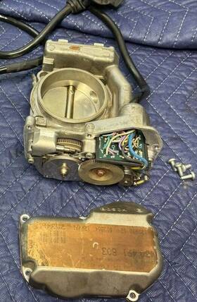 0-205-003-008 Mercedes-benz Low Mile 92-93 W140 600sel 600sec V12 Right Passenger Throttle Body
