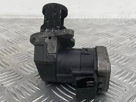 00005320c1 Mercedes-benz C220 Cdi W203 2 1 Diesel Throttle Valve Pff3976