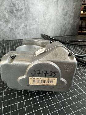 0001417425 Oem 92-93 Mercedes 300se Throttle Body Valve Unit 000 141 74 25