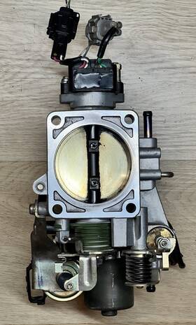 Oem Infiniti P10-70041 1996 Q45 4.5l Throttle Body Assembly P10 70041