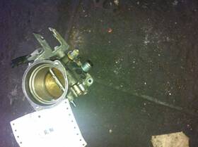 Saab 337-60014 94 95 96 97 98 900 Throttle Body 4 Cylinder Except Convertible Turbo