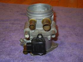 787137 Saab 1991 Classic 900 16 Valve Throttle Body