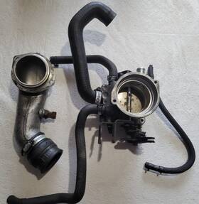 Saab 9166596 Ng 900 And Og 9-3 Throttle Body With Hoses Air Intake Neck Assy