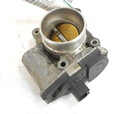 Thb-61056 Saab 11 2011 9-5 2.0l Throttle Body Valve Oem