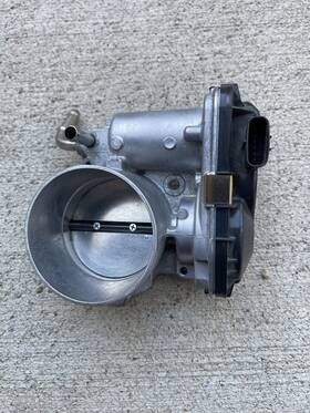 20182024 Toyota 2018-2024 Throttle Body Oem Genuine Only 20k Miles Like New