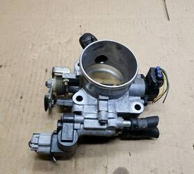 22210-22160 Toyota 03-07 Matrix Xrs 2zzge 1.8l Engine Throttle Body Valve Tps Assembly Oem