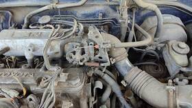 2221074031 Toyota 1983-1986 Camry Throttle Body Valve Assembly Oem With Sensors 2.0l 2selc