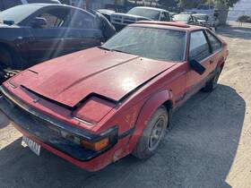 337-58274 Toyota Throttle Body Manual Transmission Fits 83-84 Cressida 1395371