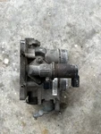 92-96 Ford F150 F250 4.9L 6/300 Throttle Body Assembly F4TE-JB Oem. Fixed Price $75.00.