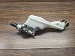 2015-2021 Kia Sedona Brake Master Cylinder Reservoir Assembly Oem 58510-A9300. Fixed Price $75.00.