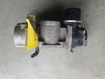 1998 Jaguar XK8 Throttle Body Valve Assembly W/o Air Assist Oem 198300-4012. Fixed Price $250.00.